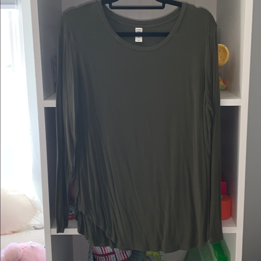 Long sleeved army green tee